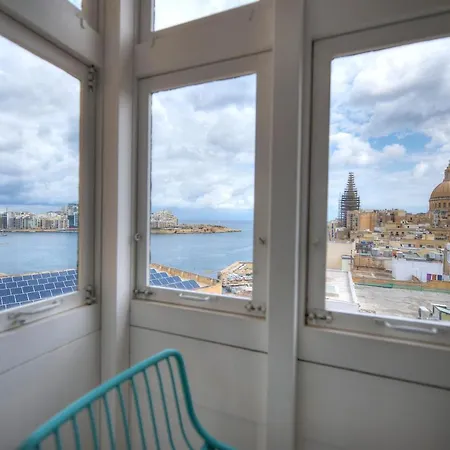 Beautiful One Bedroom Seafront Vpal1-1 Floriana