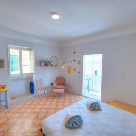 Beautiful One Bedroom Seafront Vpal1-1 Apartman *