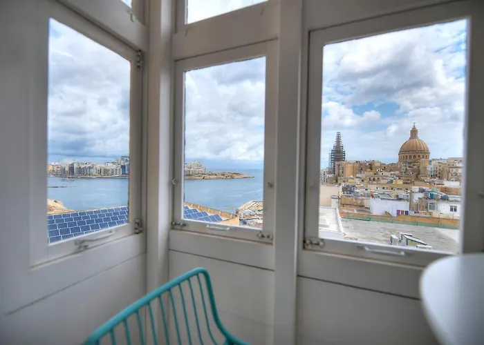 Beautiful One Bedroom Seafront Vpal1-1 Floriana